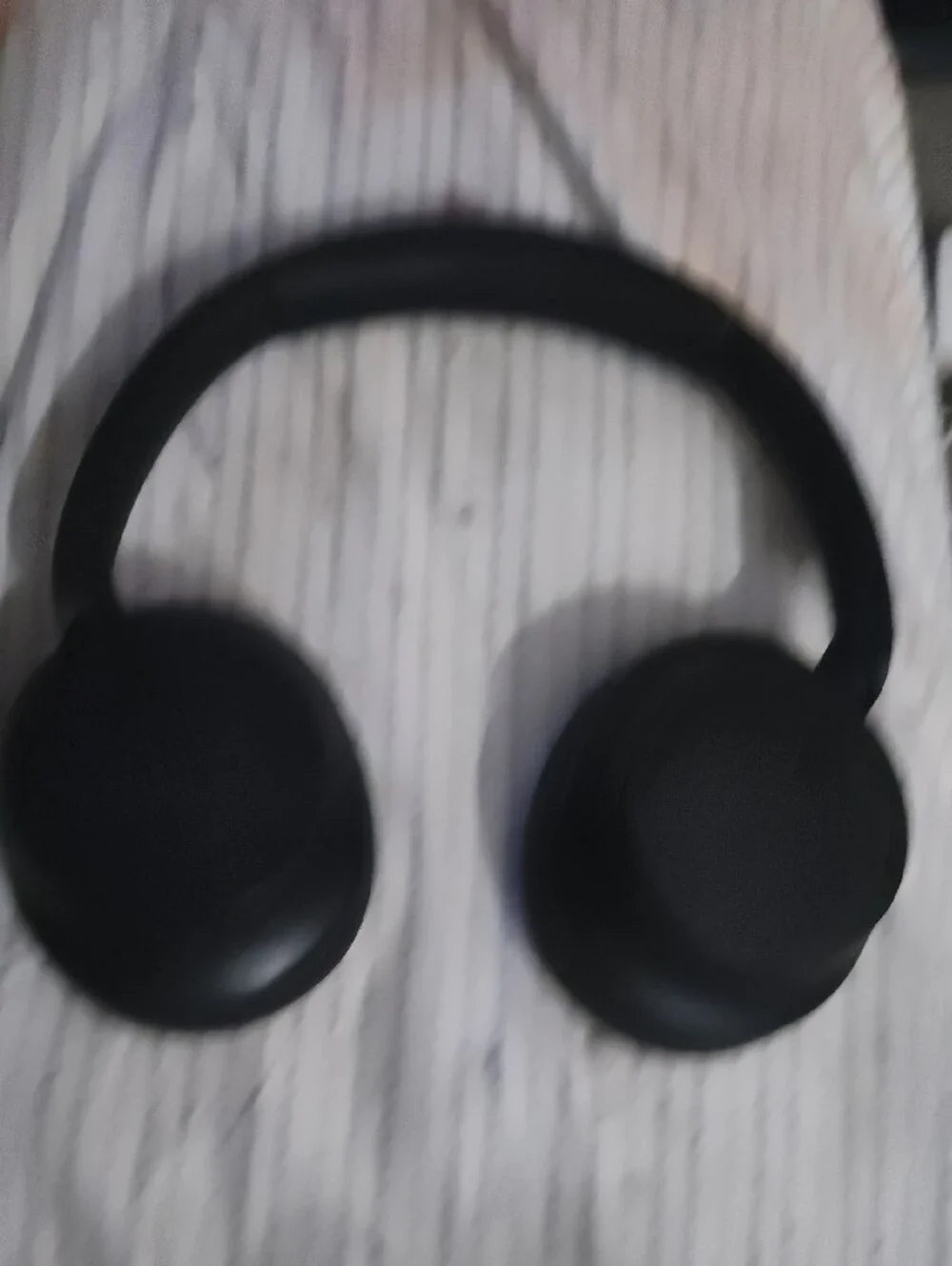 Sony Wh-ch-720n Wireless HeadstBlack Over-Ear Headphones with Cushioned Ear Cups